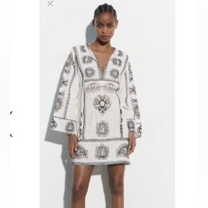 Zara. Mini white embroidered dress